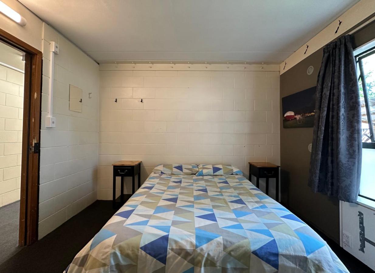Around The World Backpackers Hostel Christchurch Exterior photo
