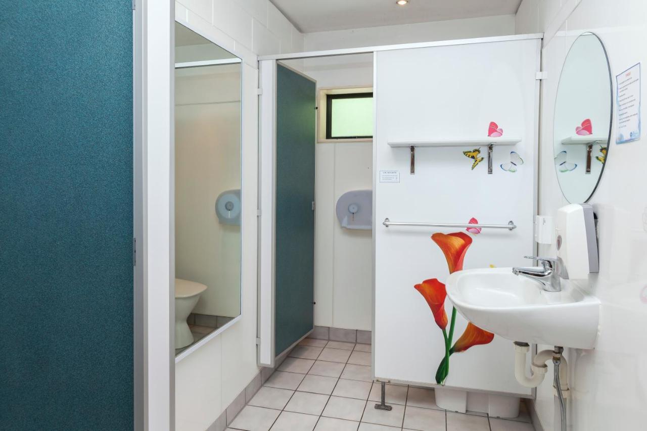 Around The World Backpackers Hostel Christchurch Exterior photo